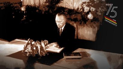 Archivbild: picture-alliance; Bildmontage: Laura Fröhler
Konrad Adenauer unterzeichnet am 23. Mai 1949 in Bonn das Deutsche Grundgesetz. Es ist dies zugleich die Geburtsstunde der Bundesrepublik.