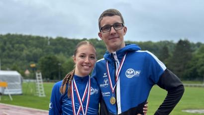 Bild: Schißlbauer
Lea Rittner vom ESV Amberg gewann bei der Leichtathletik-Oberpfalzmeisterschaft zwei Titel, ihr Vereinskollege Thomas Prechtl siegte einmal.