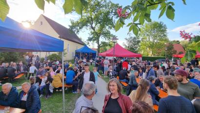 Bild: Kolpingsfamilie Kemnath/exb
Die Kolpingsfamilie Kemnath hatte am Pfingstsonntag zum Gartenfest eingeladen.