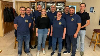 Bild: Stefan Meier/exb
Der neue Vorstand von D´Racheringer Panduren (von links): Stefan Baldauf, Stefan Gilch, Sebastian Biehler, Ramona Nübler, Thomas Graml, Gabi Pongratz-Paul, Stefan Kammermeier, Daniel Müller und Stefan Nübler.