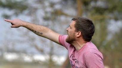 Archivbild: Hubert Ziegler
Simon Eisinger, Trainer der Bayernliga-Fußballerinnen des TSV Theuern, hat seinen Vertrag um ein Jahr verlängert.