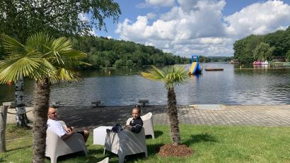 Bild: Stefanie Roth
Florian Meier und seine Partnerin Alena Caltova haben an vielen Tagen einen Arbeitsplatz wie im Urlaub.