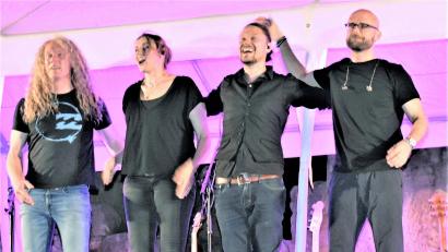 Bild: rgr
Am 7. Juni gastieren "Susi Raith & die Spießer" auf der Naturbühne am Schönberg in Grafenwöhr.