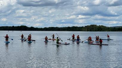 Bild: Helena Schubert/exb
Die Stand-Up-Paddle-Tour am Murner See.