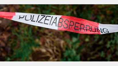 Bild: Daniel Vogl/dpa/Symbolbild
Ein Absperrband der Polizei.