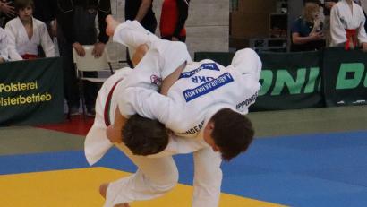Bild: Susanne Schubert
Judoka Amir Abdurakhmanov (rechts) vom ATSV Tirschenreuth wurde nordbayerischer Meister.