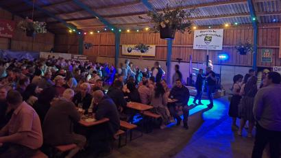 Bild: Ring junger Landfrauen/exb
Gut besucht war das Zoigl- und Weinfest der Landfrauen in Pleußen.