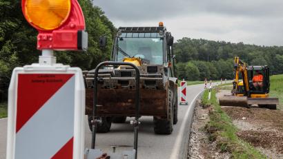 Bild: Wolfgang Steinbacher
Die Straße zwischen Unter- und Oberschalkenbach ist bei dem Unwetter auch in Mitleidenschaft gezogen worden.