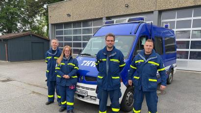 Bild: Andreas Duschner
Patrick Strobl, Lena Duschner, Zugführer Thomas Schiller und Jan Braunreiter bilden den Zugtrupp des THW Ortsverband Weiden. Sie eilen zur Hochwasser-Hilfe nach Regensburg.