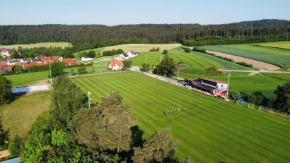 Bild: Stefan Manner/exb
Auf dem Sportgelände der Sportfreunde Weidenthal-Guteneck feiert der Verein sein 50-jähriges Bestehen.