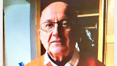 Archivbild: Fritsche
Der ehemalige Freihunger Pfarrer Bernhard Huber ist im Alter von 73 Jahren nach längerer Krankheit verstorben.