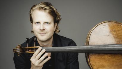 Bild: Marco Borggreve/exb
Cellist Julian Steckel