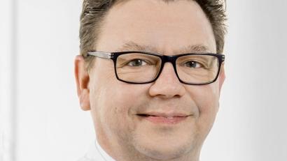 Bild: Klinikum/Hottner/exb
Dr. Antonio Ernstberger, Chefarzt der Klinik für Unfallchirurgie und Orthopädie