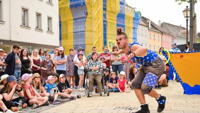 Bild: Florian Miedl
Ray Circus aus Israel verzauberte sein Publikum mit ganz besonderer Clownerie.