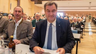 Bild: Susanne Forster
Ministerpräsident Markus Söder und sein Stellvertreter Hubert Aiwanger waren Gäste beim 73. Bayerischen Schützentag in Weiden.