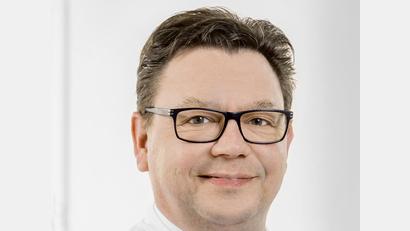 Bild: Klinikum Hottner/exb
Antonio Ernstberger, Chefarzt der Klinik für Unfallchirurgie und Orthopädie.