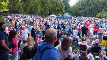 Archivbild: Kunz
"I dolci Signori" sind bei den Sommerserenaden in Weiden ein Publikumsmagnet. Am 14. August setzen sie wieder den Schlusspunkt und sorgen für einen vollen Max-Reger-Park.