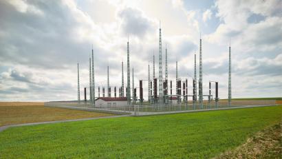 Bild: Tennet TSO/exb
Die beiden Gebäude der Kabelabschnittsstation sind von hohen Blitzschutzanlagen umgeben, wie eine Visualisierung des Netzbetreibers Tennet zeigt. Eine solche Anlage wird nahe Weihern entstehen.