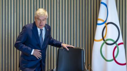 Bild: Martial Trezzini/KEYSTONE/dpa
Die IOC-Führung um Präsident Thomas Bach spricht eine klare Wahlempfehlung für die Winterspiele 2030 und 2034 aus.