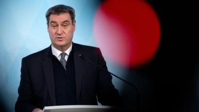 Bild: Sven Hoppe/dpa
Ministerpräsident Markus Söder hat im Bayerischen Landtag zur Modernisierung und Entbürokratisierung ein 150-Punkte-Programm präsentiert.