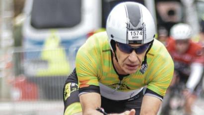 Bild: Sportfotograf
Lothar Richthammer auf dem Rad in Hamburg.
