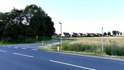 Bild: Eichl
Ein möglicher Standort für ein neues Gerätehaus der Edeldorfer Wehr ist unmittelbar am Ortseingang Theisseils gegenüber der Kläranlage.