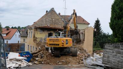 Bild: le
Die Abbrucharbeiten in der Kirchstraße.