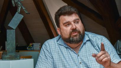 Bild: Stephan Huber
Unter seiner Amtsführung habe sich das Klima in der Stadtverwaltung gewandelt, heißt es: Bürgermeister Stefan Frank macht gerne mal einen Witz.