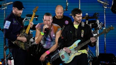 Bild: Chris Pizzello/Invision/AP/dpa
Das neue Album von Coldplay wird auch als Platte aus recycelten Plastikflaschen erscheinen.