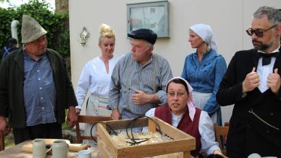 Bild: Renate Prucker/exb
Die Laienspielschar Windischeschenbach feiert am Samstag, 22. Juni mit dem Stück "s'Elädrische" Premiere auf der Freilichtbühne Neuhaus.