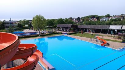 Symbolbild: szl
Am Samstag, 18. Mai, startet das Freibad Tirschenreuth in die neue Saison.