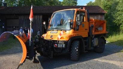 Bild: jr
Mit einem gebrauchten Unimog wird die Gemeinde Leonberg den Winterdienst künftig in Eigenregie durchführen.