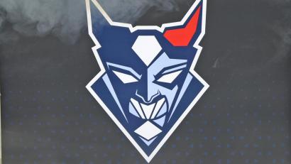 Bild: gb
Auch der Teufel freut sich über ein Heimspiel.