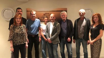Bild: nn
Alter und neuer Vorsitzender des Kreisverbands Eschenbach ist Uwe Prösl (Fünfter von links). Neue Stellvertreterin ist Anja Bräu (rechts).