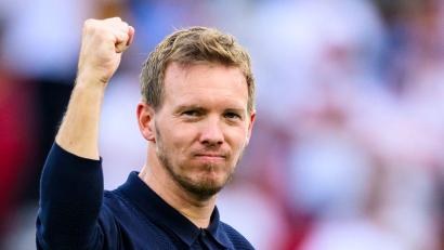 Bild: Tom Weller/dpa
Bundestrainer Julian Nagelsmann jubelt nach dem Spiel.
