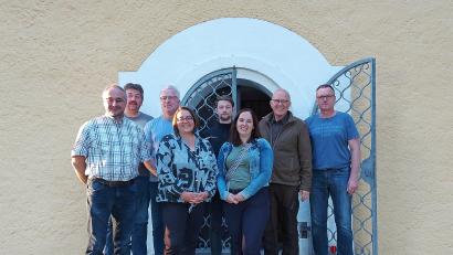 Bild: jma
Der neue Vorstand der Freunde von St. Magdalena (von links): Stefan Egerer, Thomas Zinner, Christian Dilling, Sandra Ziegler, Niko Weih, Tanja Kieslinger, Anton Fuchs und Stefan Deinzer.