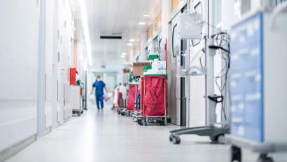 Symbolbild: Fabian Strauch/dpa
Wo sind alle die Pflegekräfte? Die Ausstattung an Oberpfälzer Krankenhäusern ist teils sehr unterschiedlich