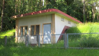 Bild: bnr
Der Hochbehälter Wernberg ist in die Jahre gekommen und muss erneuert werden. Die ersten Schritte dazu sind bereits eingeleitet.