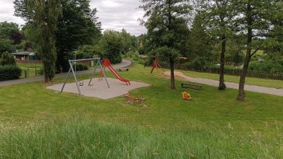 Bild: szl
Die Aufenthaltsqualität am Spielplatz am "Ententeich" soll im Zuge der Umgestaltung zum Waldnaabpark aufgewertet werden.
