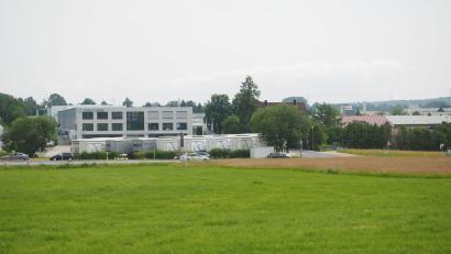 Bild: kek
Aus den Plänen zur Erweiterung des Gewerbegebiets Lohe in Auerbach wird vorerst nichts. Die Einwände gegen das Gebiet, dem vor allem landwirtschaftliche Flächen weichen müssten, sind zu massiv.