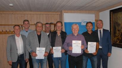 Bild: pop
Der CSU-Ortsverband Schmidmühlen ehrt langjährige Mitglieder (von links): Ortsvorsitzender Mathias Huger, Martin Fleischmann, Alfons Popp, Peter Braun, Hans-Peter Gürtler, Paul Böhm, Michael Meier und Kreisvorsitzender Harald Schwartz.