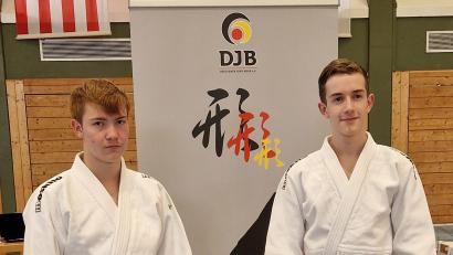 Bild: Heinz-Ulrich Schmidt
Die beiden Judokas Simon Nicola (links) und Nicolas Nagelschmidt nahmen an der deutschen Kata-Meisterschaft in Erlangen teil.