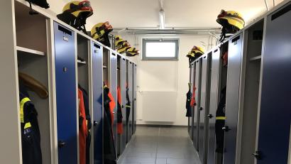 Bild: mma
Die neuen Räume des THW Amberg erlauben endlich auch eine "Schwarz-Weiß"-Trennung (saubere und verschmutzte Kleidung/Ausrüstung. Und jeder hat jetzt einen geräumigen Spind.