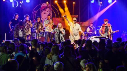 Bild: Petra Hartl
The Funky Blues Rabbits machten am Roßmarkt die Nacht zum Tag.