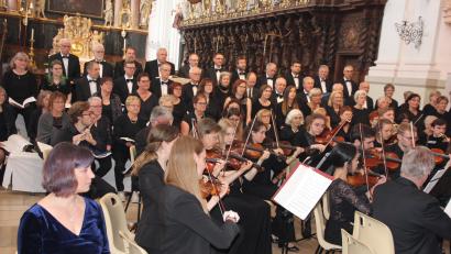 Bild: kro
Die Liedertafel 1849 Eschenau und das Orchester "Klang-Lust" aus Fürth führten am Sonntag das Paulus-Oratorium in der Basilika auf.