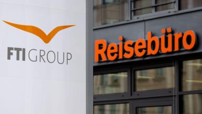 Symbolbild: Sven Hoppe/dpa
Die Insolvenz des Reiseveranstalters FTI bringt die Tourismusbranche in Turbulenzen, die auch bei den Reisebüros vor Ort zu spüren sind.