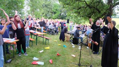Bild: le
Der Gottesdienst auf dem Land in Pauschendorf ist ein starkes Bekenntnis christlichen Glaubens.