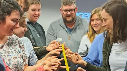 Bild: Don Bosco Ensdorf/exb
Das Juleica-Blockseminar ist eine gemeinsame Veranstaltung der Kommunalen Jugendarbeit Amberg und Amberg-Sulzbach, des Stadtjugendrings Amberg, des Kreisjugendrings Amberg-Sulzbach und der Katholischen Jugendstelle Amberg und wird vom Bayerischen Jugendring gefördert.