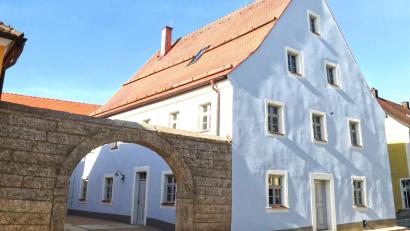 Bild: njn
Im Bürgerhaus Erbendorf können sich Heiratswillige das Jawort geben.