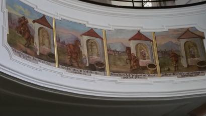 Bild: hzi Archiv
Darstellung der Sage an der Empore in Neukirchen b. Hl. Blut